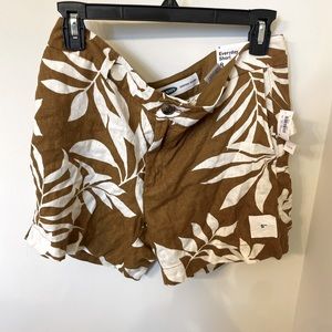 OLD NAVY everyday short size 8 NEW WITH TAGS